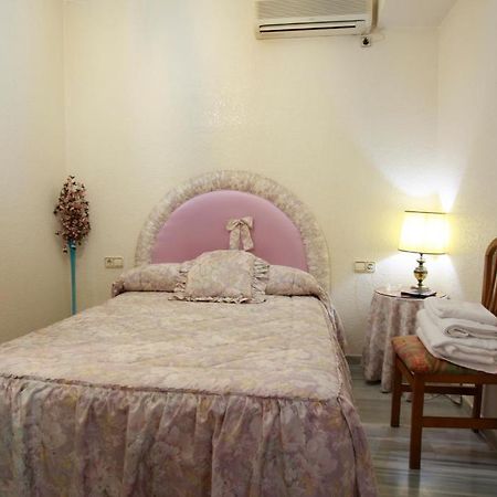 Hostal Jimenez Azuaga Quarto foto